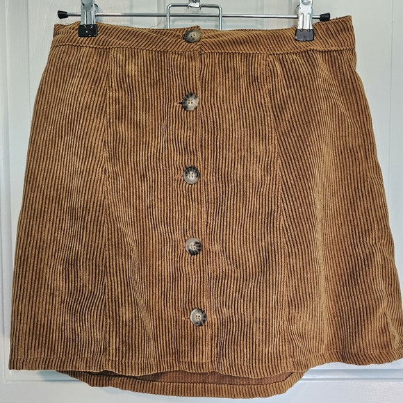 Beceel Dresses & Skirts - Beceel Corduroy Button-Front Skirt in Tan Women's Sz M
